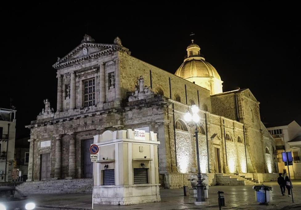 Casa Vacanza A 2 Passi Villa Gela Bagian luar foto